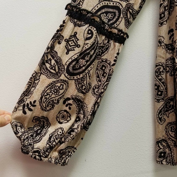 Knox Rose NWOT Floral Paisley Tunic Top Long Slv Beige Boho Lace Romantic Small - Picture 4 of 9